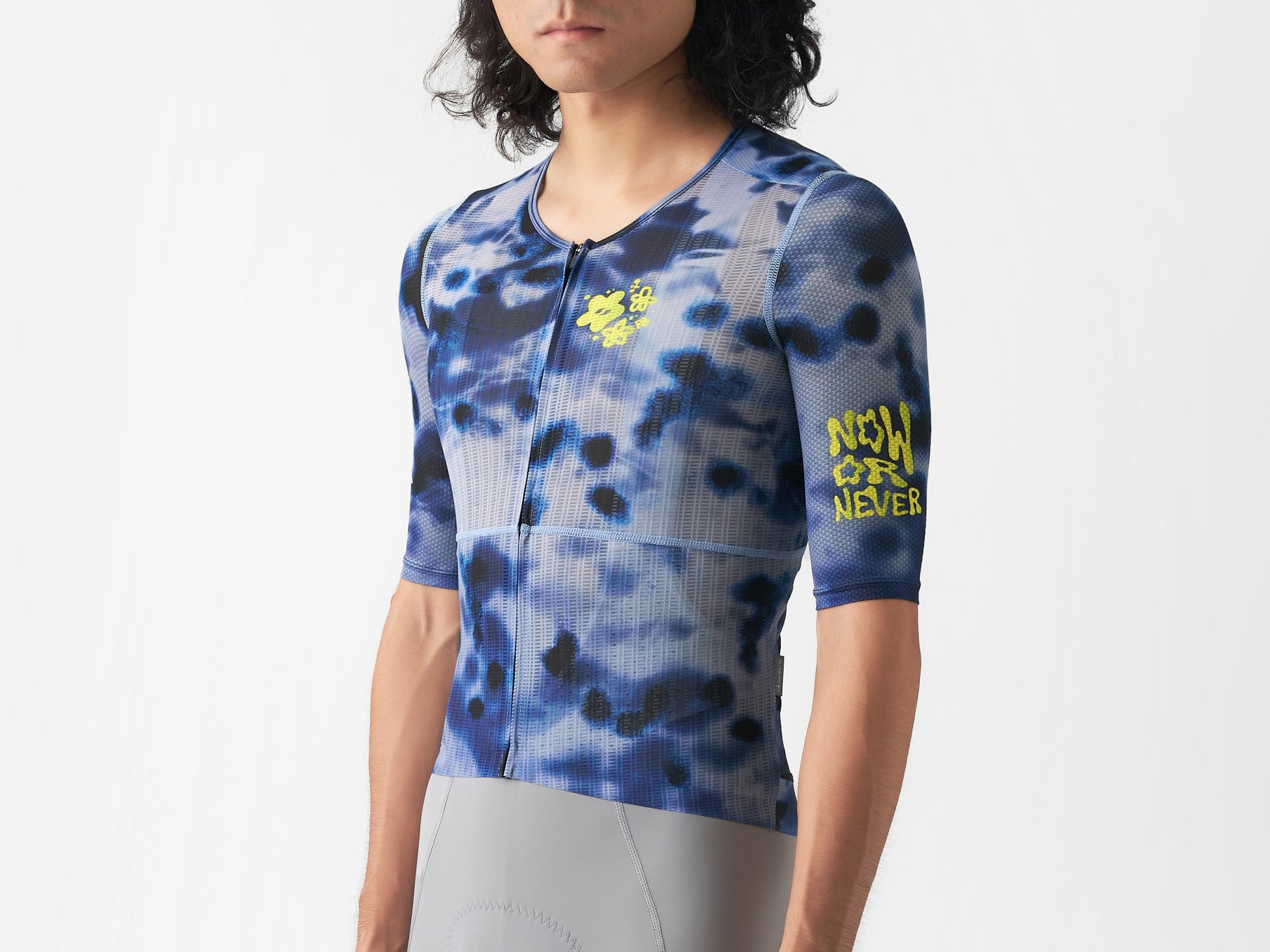 Men’s Prime SL Short Sleeve Jersey in Shadow Grey — three-quarter front view